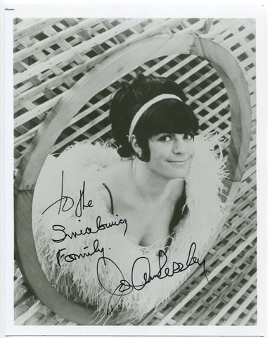 Joanne Worley Signed 8x10 Photo Vintage Autographed Signature Actress Comedian