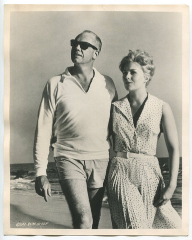 Kim Novak Vintage 8x10 Original Photo Photograph Actress Beach Interest